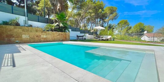 Impresionante casa con piscina en Cala Sant Francesc (Blanes)